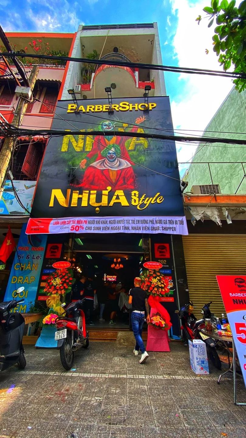 Mặt tiền cửa hàng